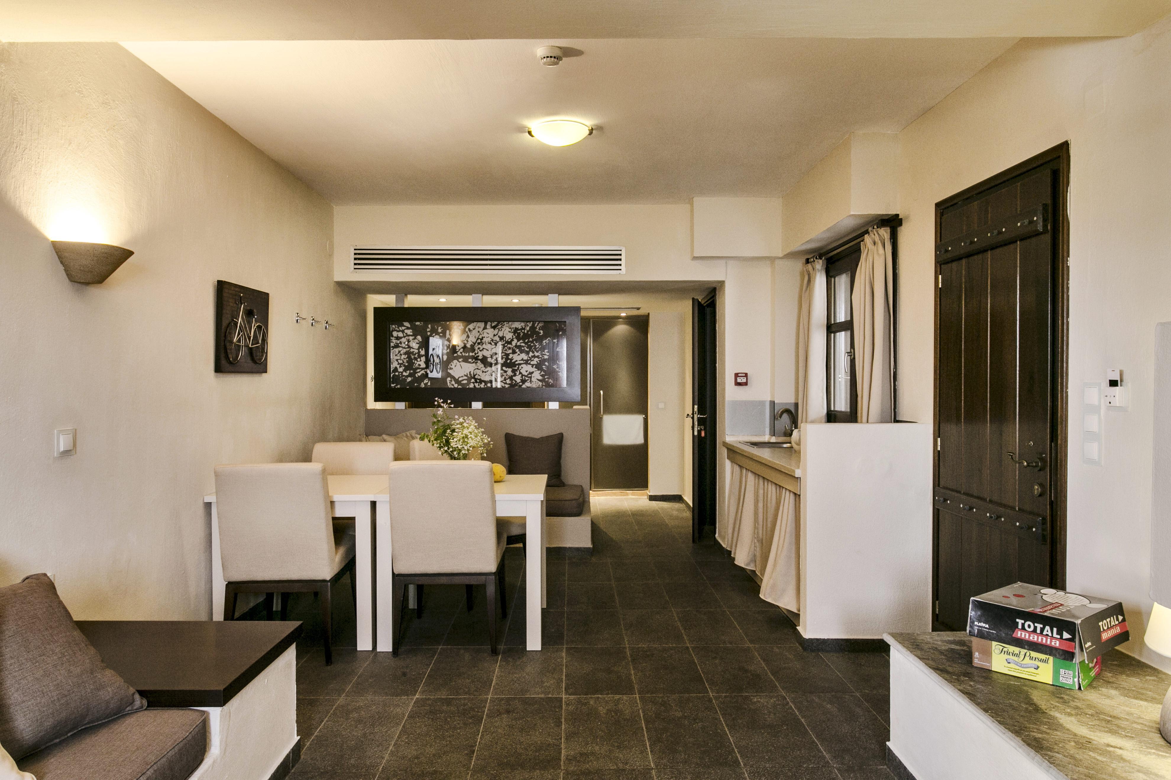 12 Months Resort & Spa Tsagarada Exterior photo